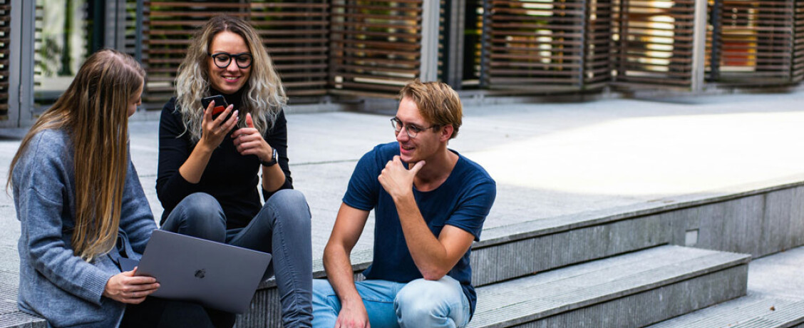 pexels marta klement 636760 1438072